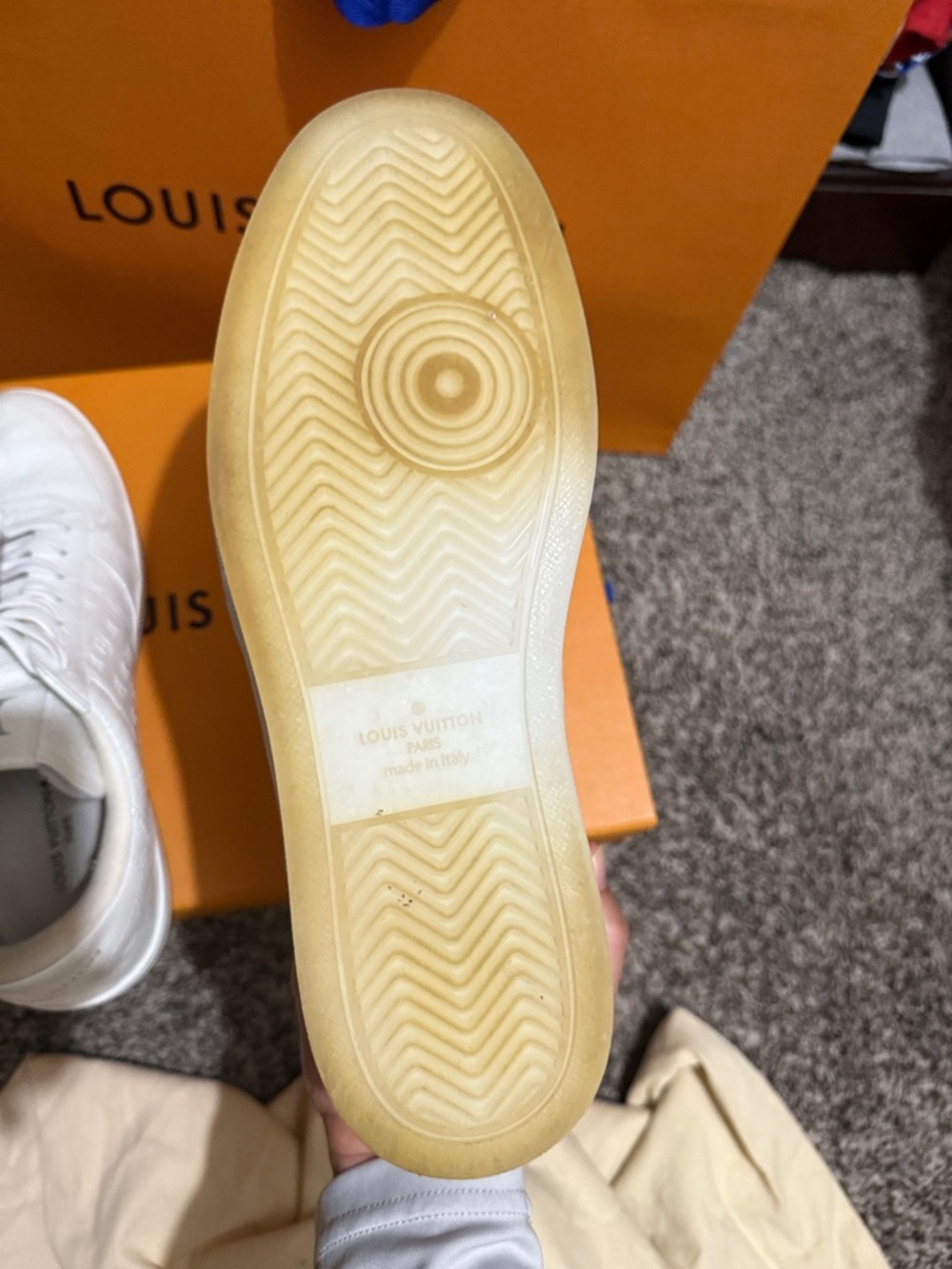 Louis Vuitton Men’s White Embossed Monogram Sneakers lv size 8 us size 9 - Picture 8 of 10